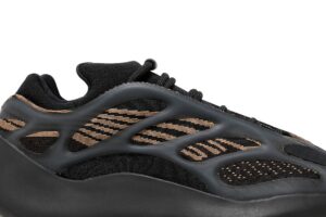 adidas Yeezy 700 V3 Clay Brown GY0189 - Phonecase4u photo 2