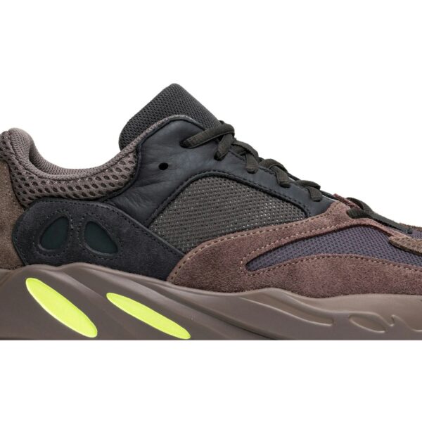 adidas Yeezy Boost 700 Mauve EE9614 - Phonecase4u photo 2