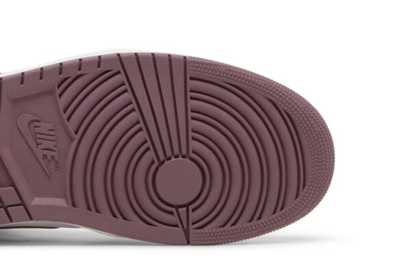 Jordan 1 Retro High OG Mauve DZ5485-105 - Phonecase4u photo 5