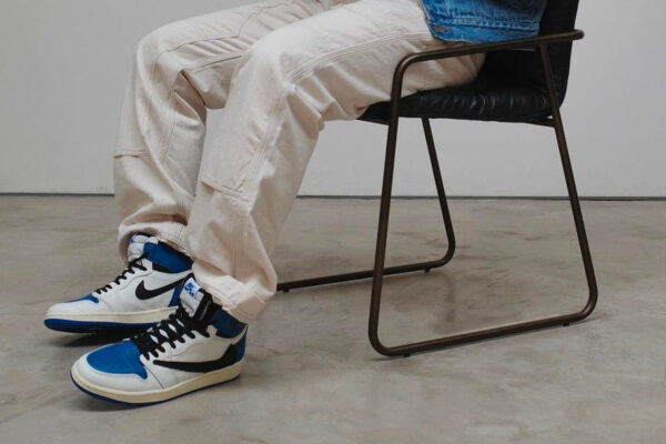 Jordan 1 Retro High OG SP Fragment x Travis Scott DH3227-105 - Phonecase4u photo 4
