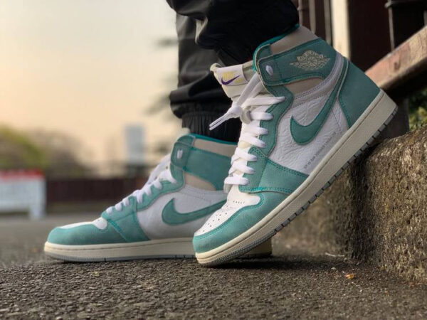 Jordan 1 Retro High Turbo Green 555088-311 - Phonecase4u photo 3