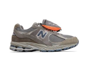 New Balance 2002R Grey Brown Pouch M2002RVA - Phonecase4u photo 1