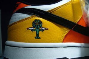 Nike SB Dunk Low Raygun Home 304292-802 - Phonecase4u photo 7