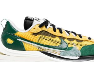 Nike Vaporwaffle sacai Tour Yellow Stadium Green CV1363-700 - Phonecase4u photo 2