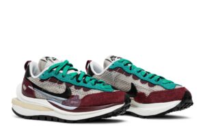 Nike Vaporwaffle sacai Villain Red Neptune Green DD3035-200 - Phonecase4u photo 8