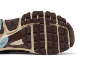 Nike Zoom Vomero 5 Earth Fossil (Women's) FD9920-022 - Phonecase4u photo 5